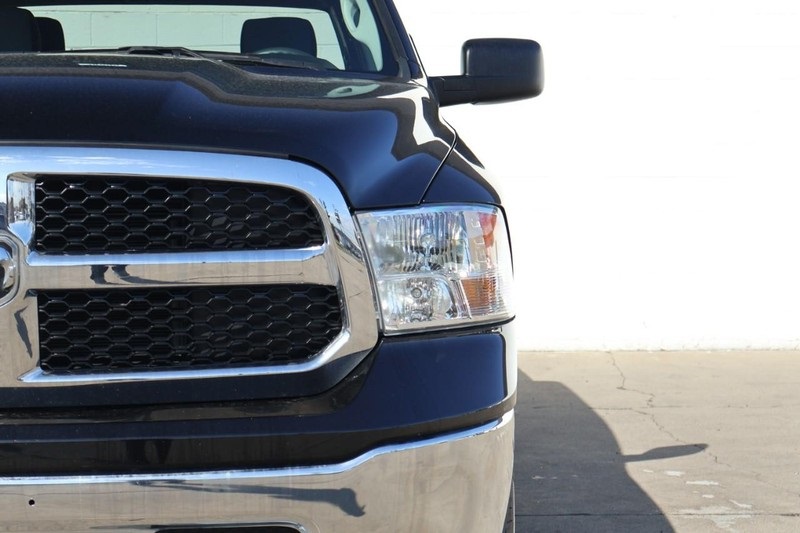 2024 Ram 1500 Classic SLT photo 4