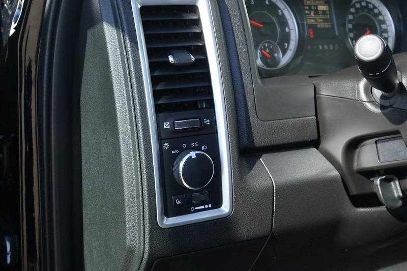 2024 Ram 1500 Classic SLT photo 17