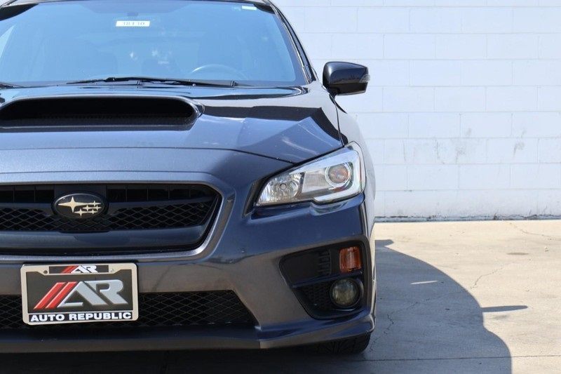 2016 Subaru WRX STI photo 3