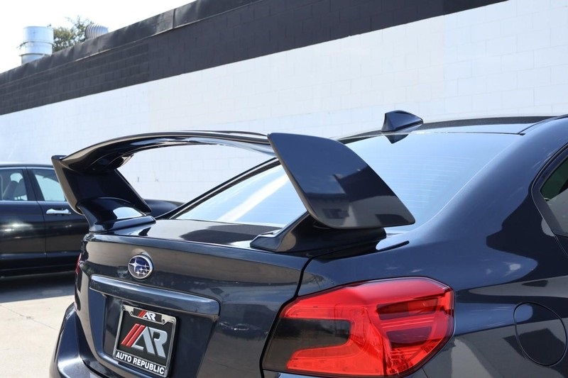 2016 Subaru WRX STI photo 6