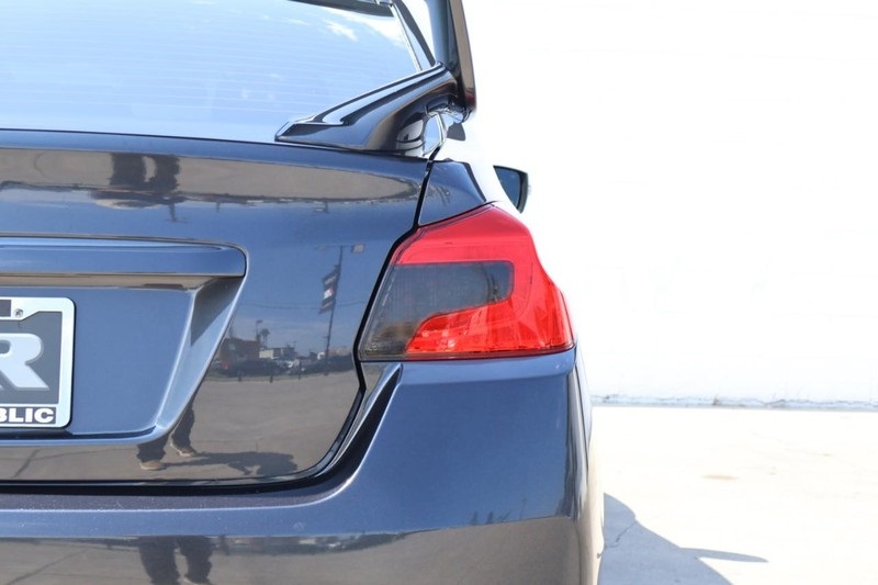 2016 Subaru WRX STI photo 8