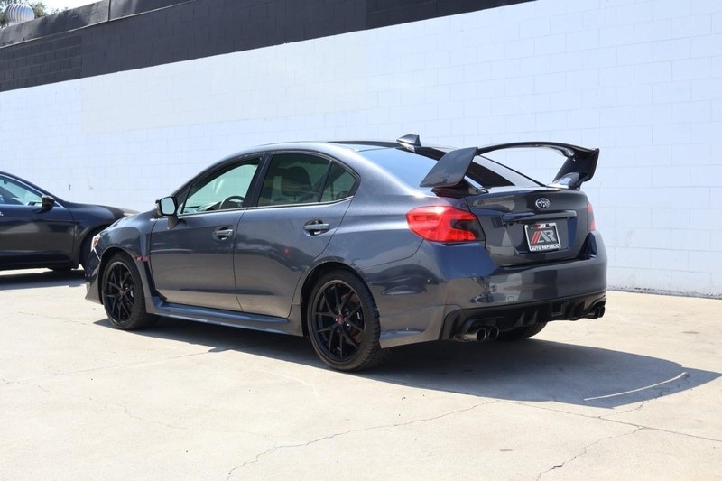 2016 Subaru WRX STI photo 10