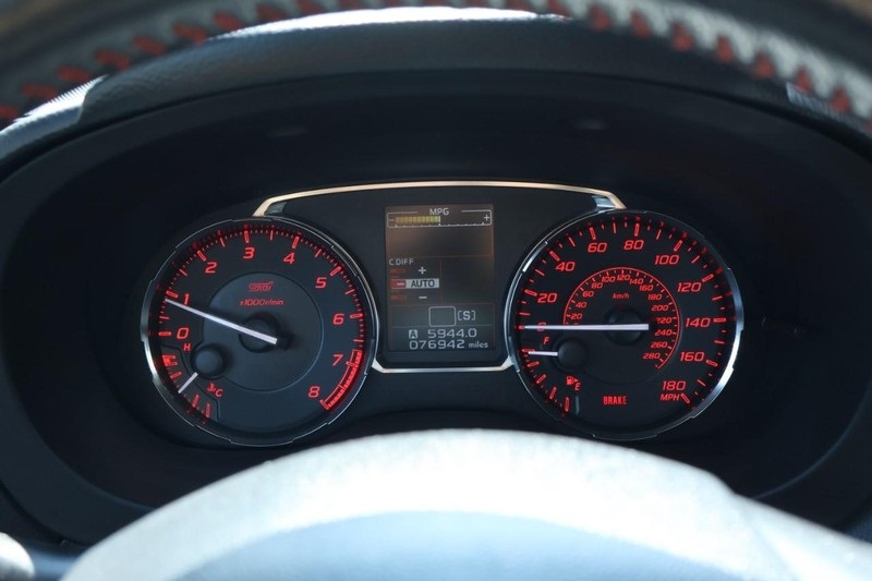 2016 Subaru WRX STI photo 23