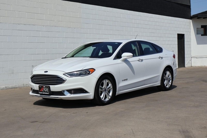 2018 Ford Fusion Hybrid SE photo 11