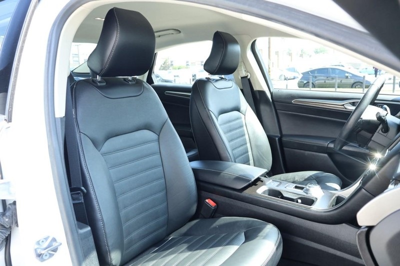 2018 Ford Fusion Hybrid SE photo 20