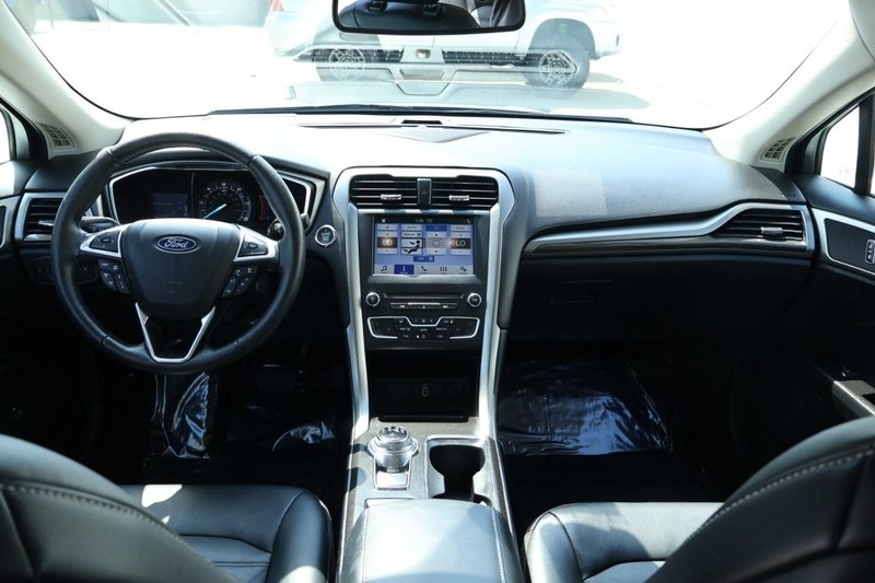 2018 Ford Fusion Hybrid SE photo 22
