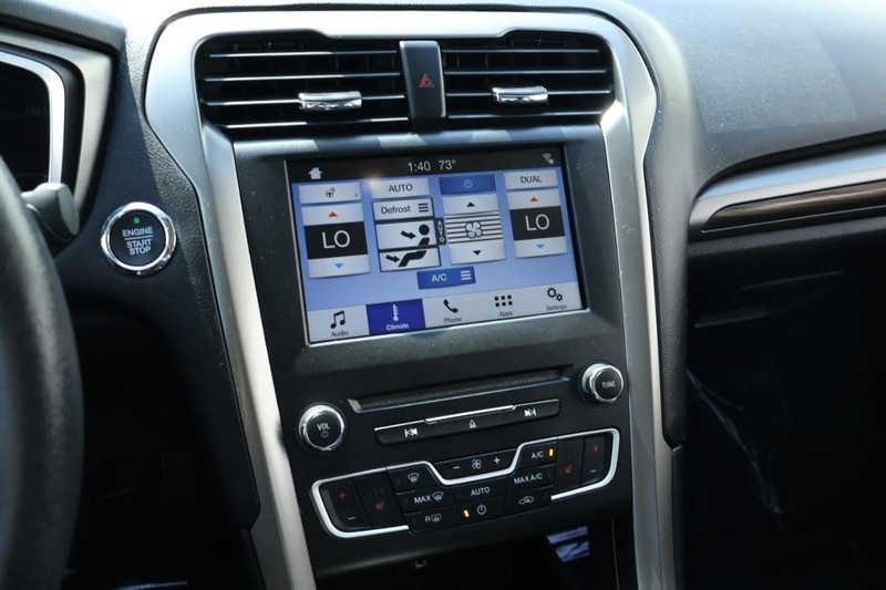 2018 Ford Fusion Hybrid SE photo 29