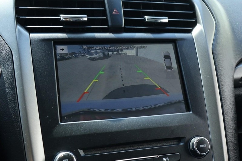 2018 Ford Fusion Hybrid SE photo 30