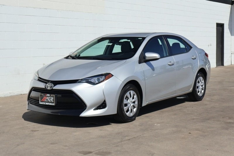 2017 Toyota Corolla L photo 12