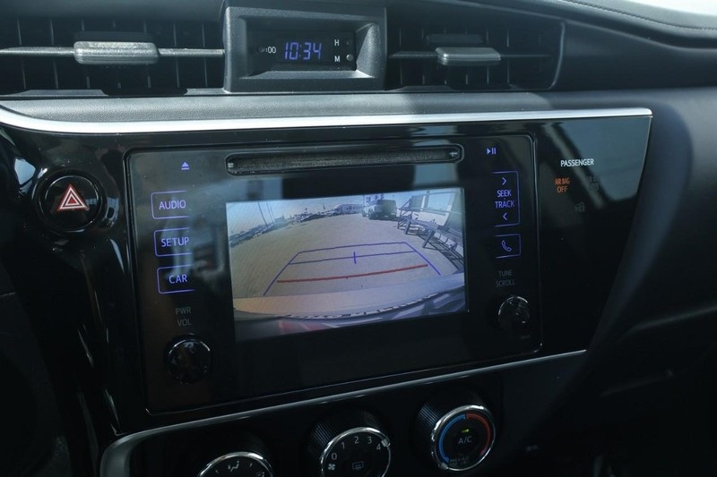 2017 Toyota Corolla L photo 30