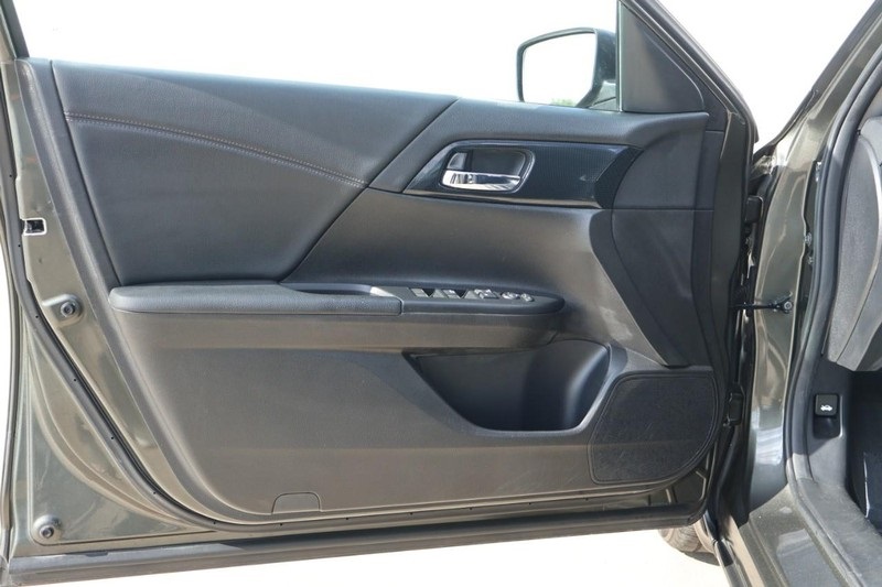 2014 Honda Accord Sport photo 15