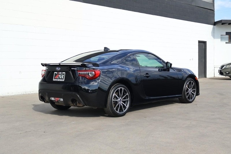 2019 Subaru BRZ Premium photo 5