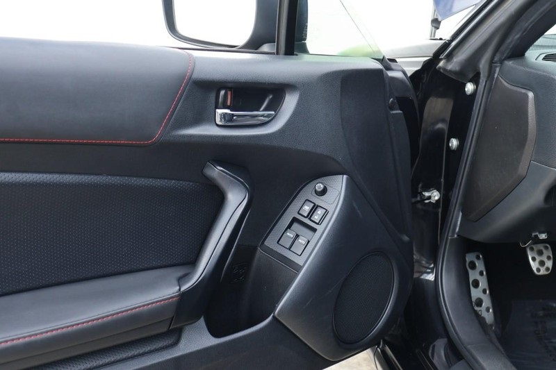 2019 Subaru BRZ Premium photo 16