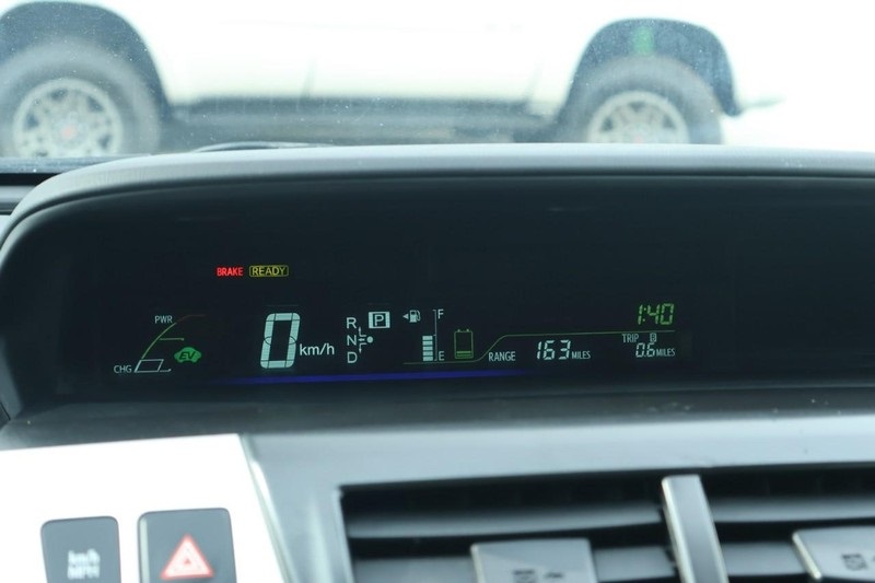 2014 Toyota Prius V Five photo 23