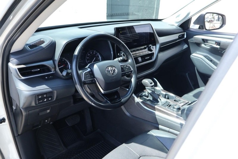 2021 Toyota Highlander Limited photo 15