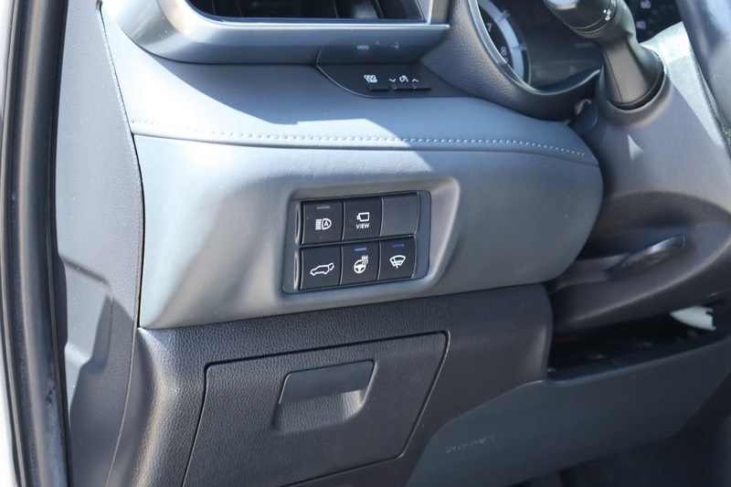 2021 Toyota Highlander Limited photo 16