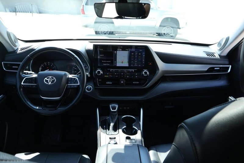 2021 Toyota Highlander Limited photo 29