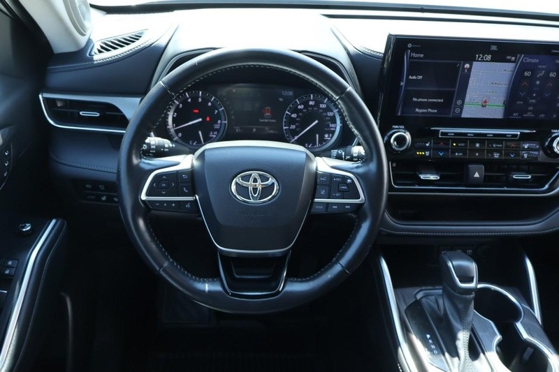 2021 Toyota Highlander Limited photo 31