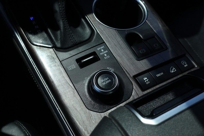 2021 Toyota Highlander Limited photo 42