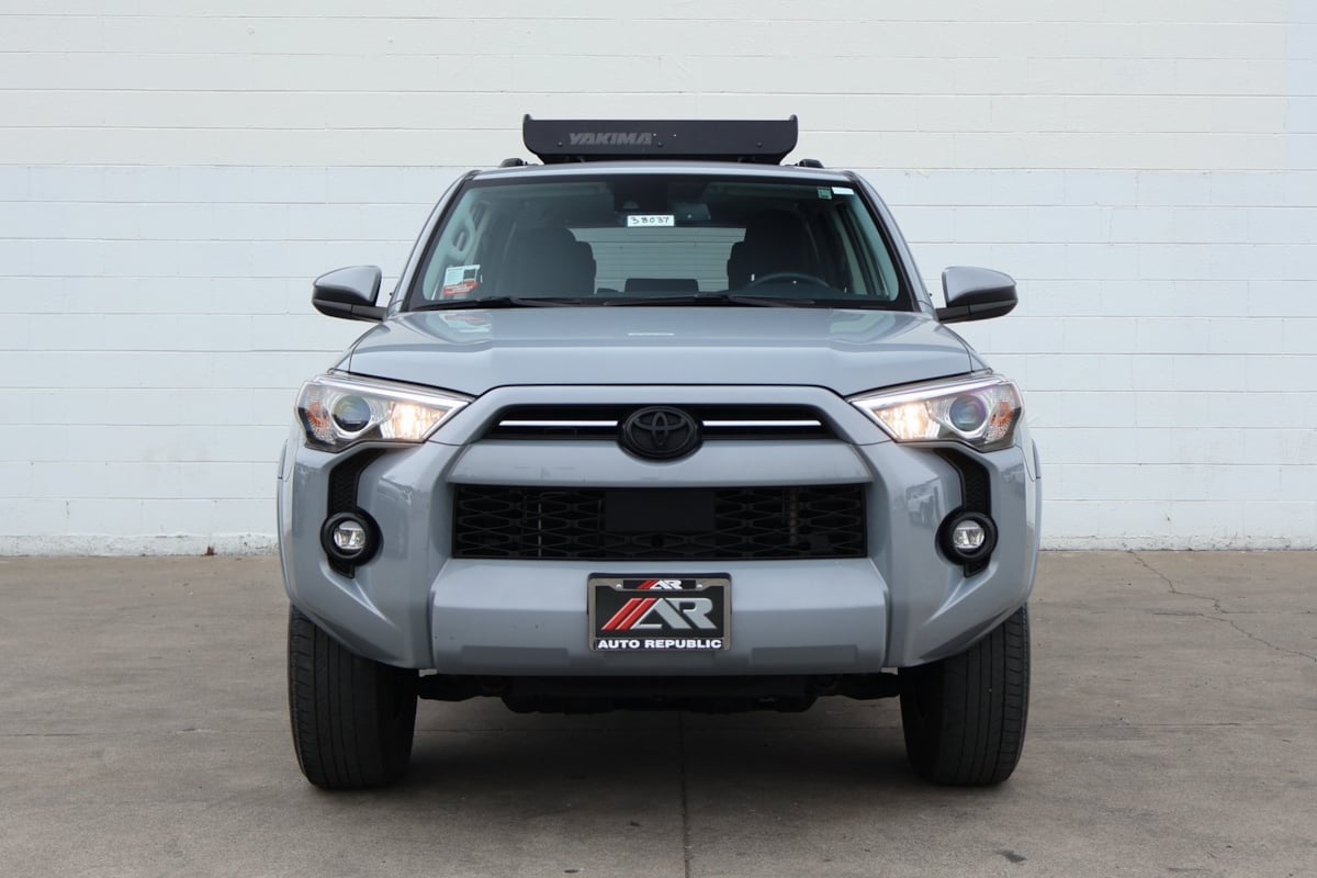 2021 Toyota 4Runner Trail Special Edition photo 2