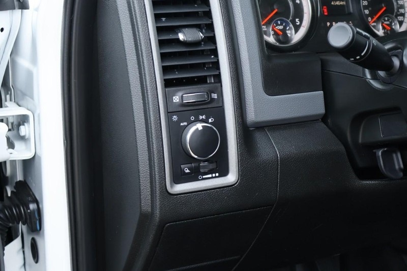 2018 Ram 2500 Tradesman photo 17