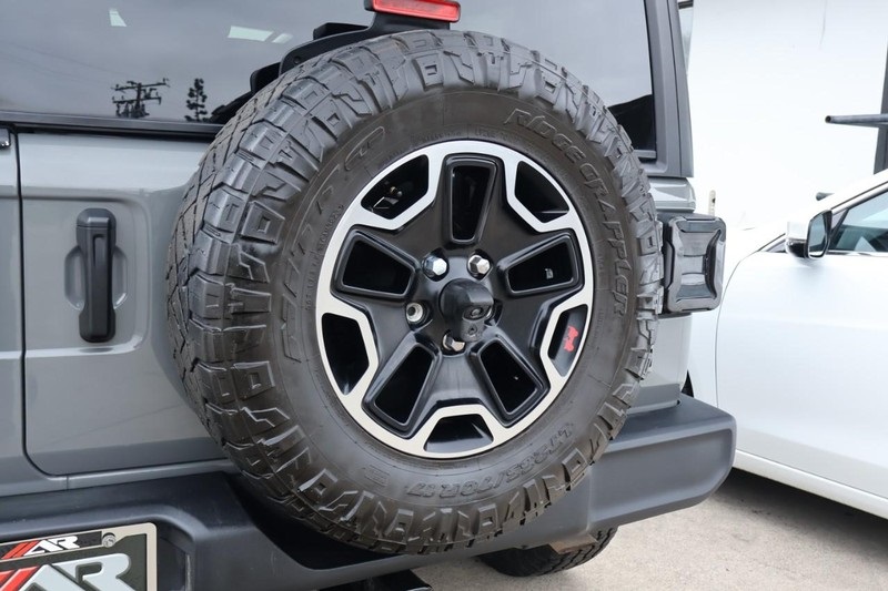 2020 Jeep Wrangler Sport S photo 8