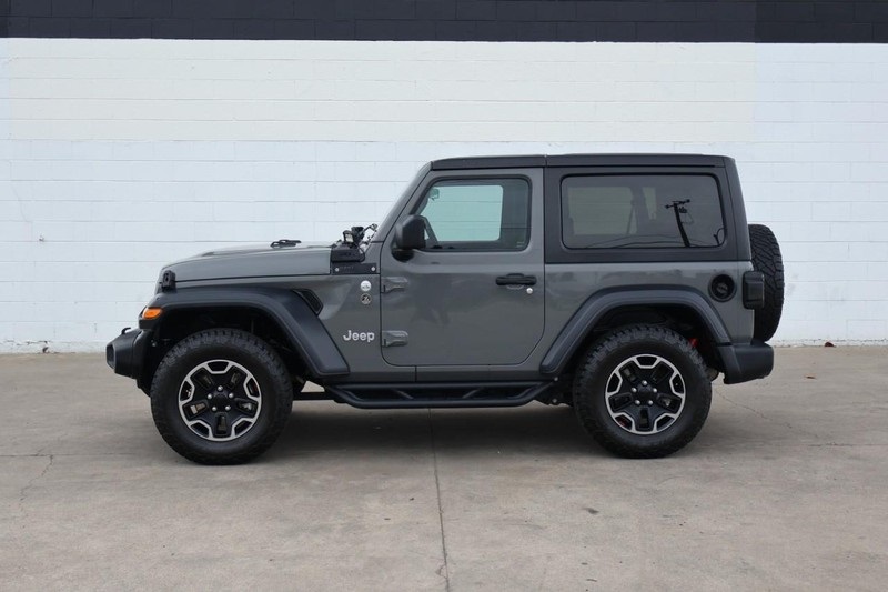 2020 Jeep Wrangler Sport S photo 12