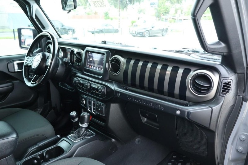 2020 Jeep Wrangler Sport S photo 23