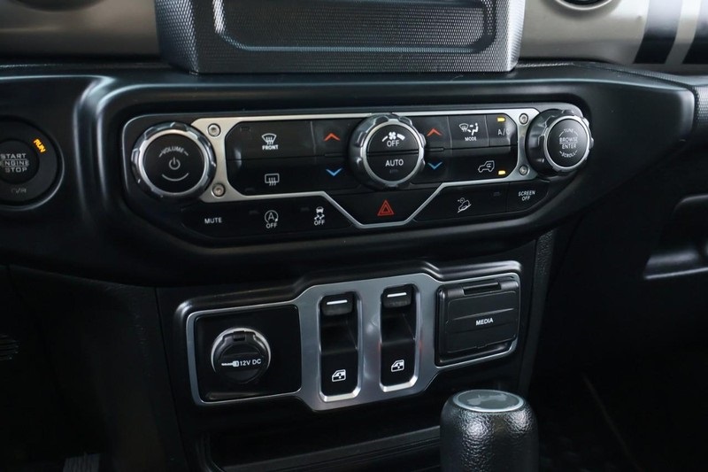 2020 Jeep Wrangler Sport S photo 35