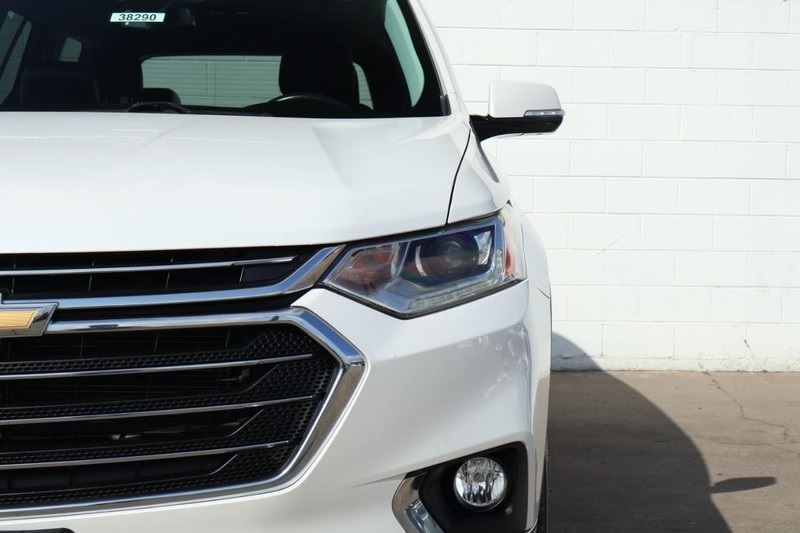 2018 Chevrolet Traverse Leather photo 2