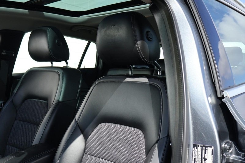 2019 Infiniti QX30 Luxe photo 19