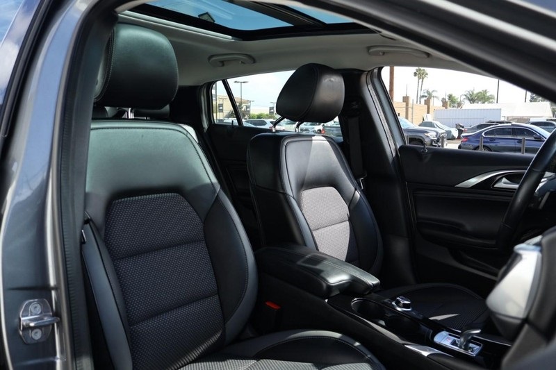 2019 Infiniti QX30 Luxe photo 22