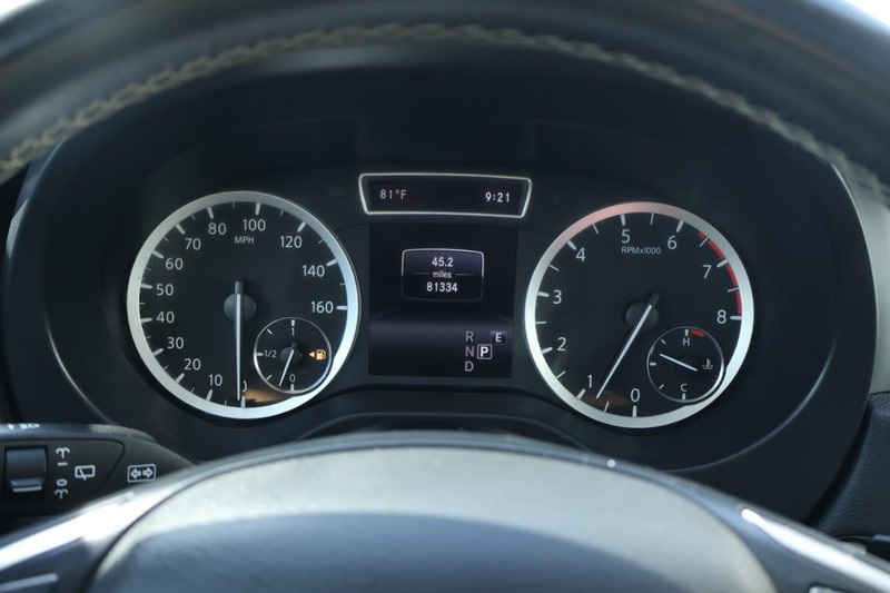 2019 Infiniti QX30 Luxe photo 25