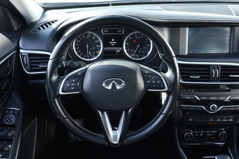 2019 Infiniti QX30 Luxe photo 26