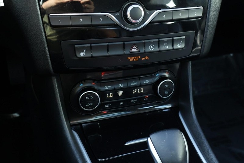 2019 Infiniti QX30 Luxe photo 33