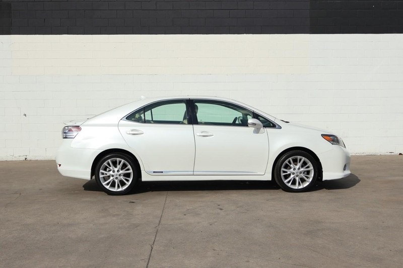 2010 Lexus HS 250h photo 4