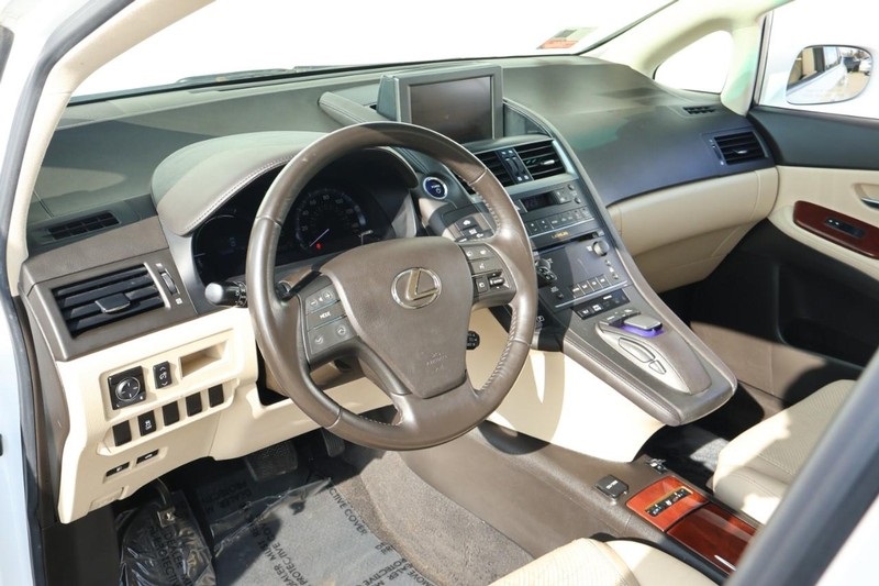 2010 Lexus HS 250h photo 13