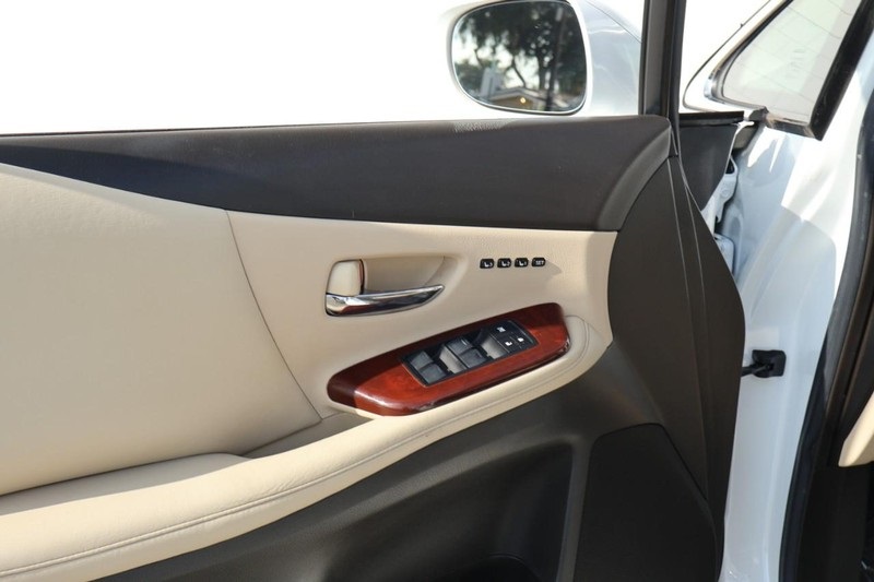 2010 Lexus HS 250h photo 15