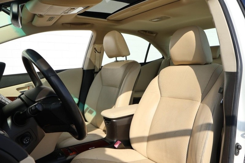 2010 Lexus HS 250h photo 19
