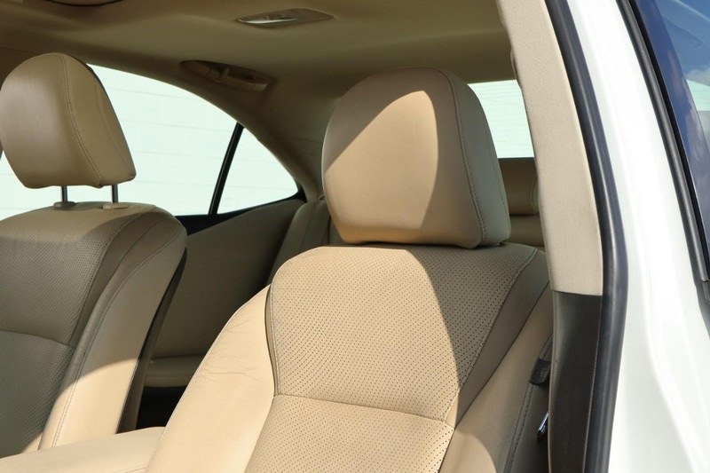 2010 Lexus HS 250h photo 20