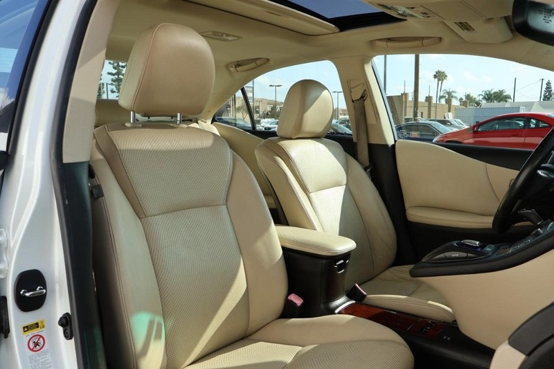 2010 Lexus HS 250h photo 22