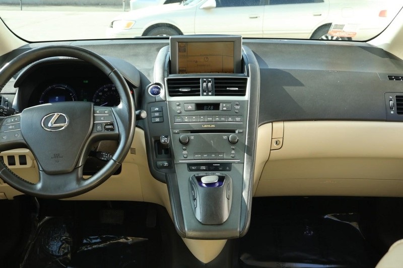 2010 Lexus HS 250h photo 28