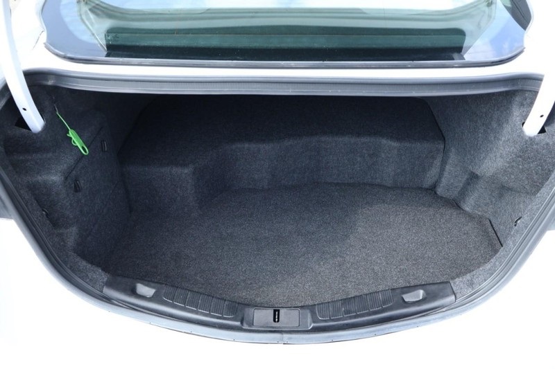 2018 Ford Fusion Hybrid SE photo 9