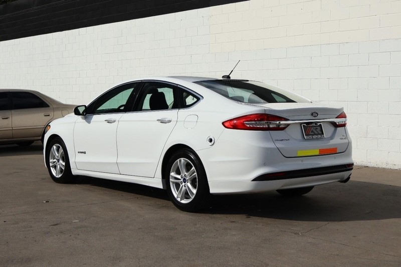 2018 Ford Fusion Hybrid SE photo 10
