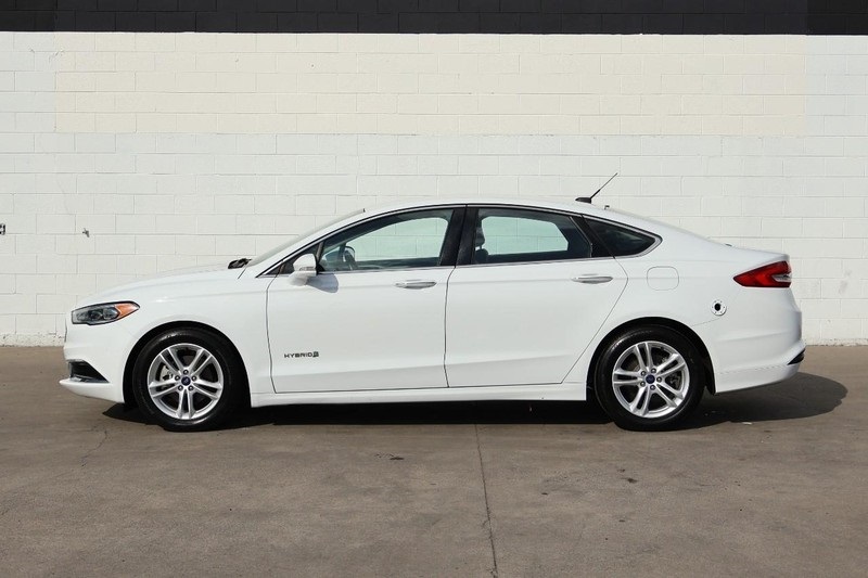 2018 Ford Fusion Hybrid SE photo 11