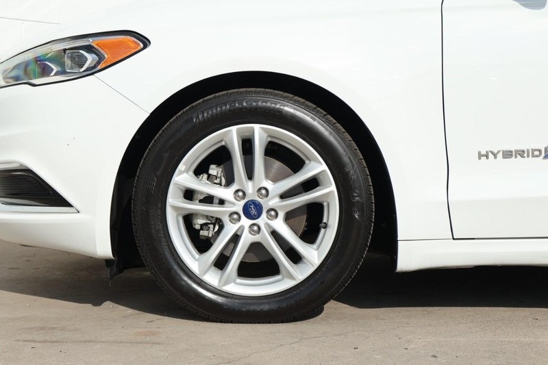 2018 Ford Fusion Hybrid SE photo 14