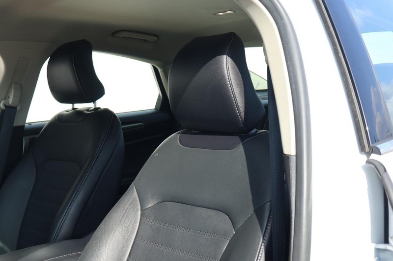 2018 Ford Fusion Hybrid SE photo 21