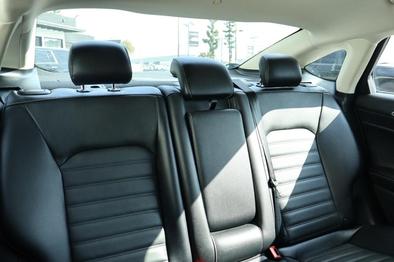 2018 Ford Fusion Hybrid SE photo 24