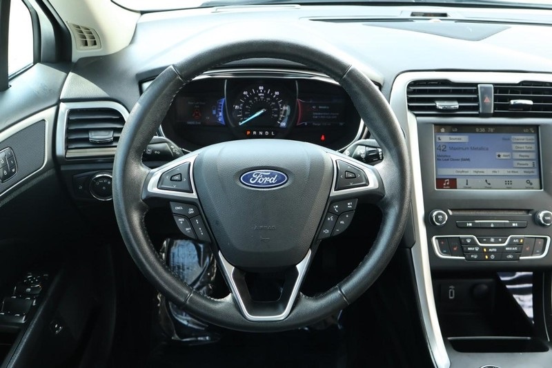 2018 Ford Fusion Hybrid SE photo 27