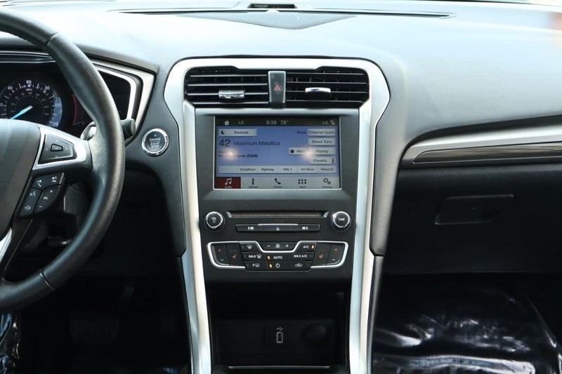 2018 Ford Fusion Hybrid SE photo 30